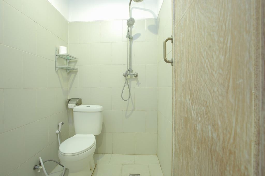 Reddoorz Near Raya Semer Canggu  Exterior photo